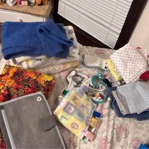 Adorable baby accessory set